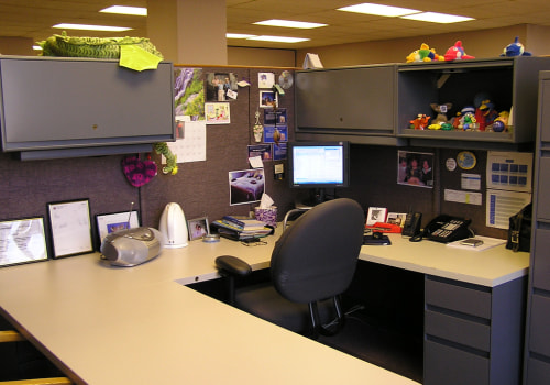 How to Effectively Remove Old Office Furniture in Orlando, FL